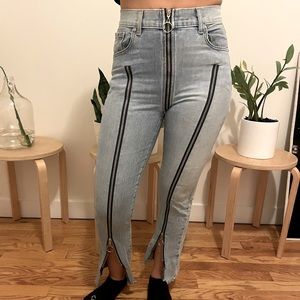 Funky fun denim jeans with zipper